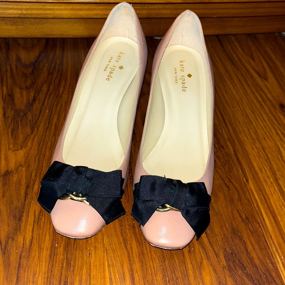 Kate Spade low heels! Comfortable slip on heel! Low heel! Go with any outfit!